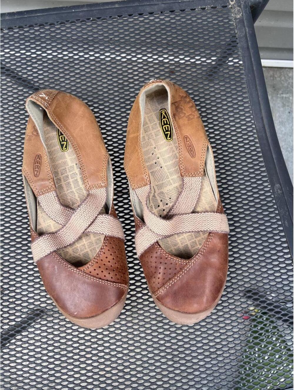 KEEN Women's Casual Slip-On Shoes Size 8